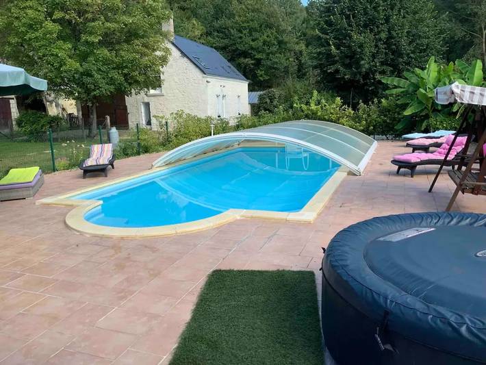 Gîte pour 10 personnes, avec terrasse, animaux acceptés