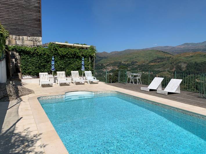 Location de vacances pour 6 personnes, avec terrasse ainsi que piscine et jardin, animaux acceptés dans Arcos de Valdevez - 2