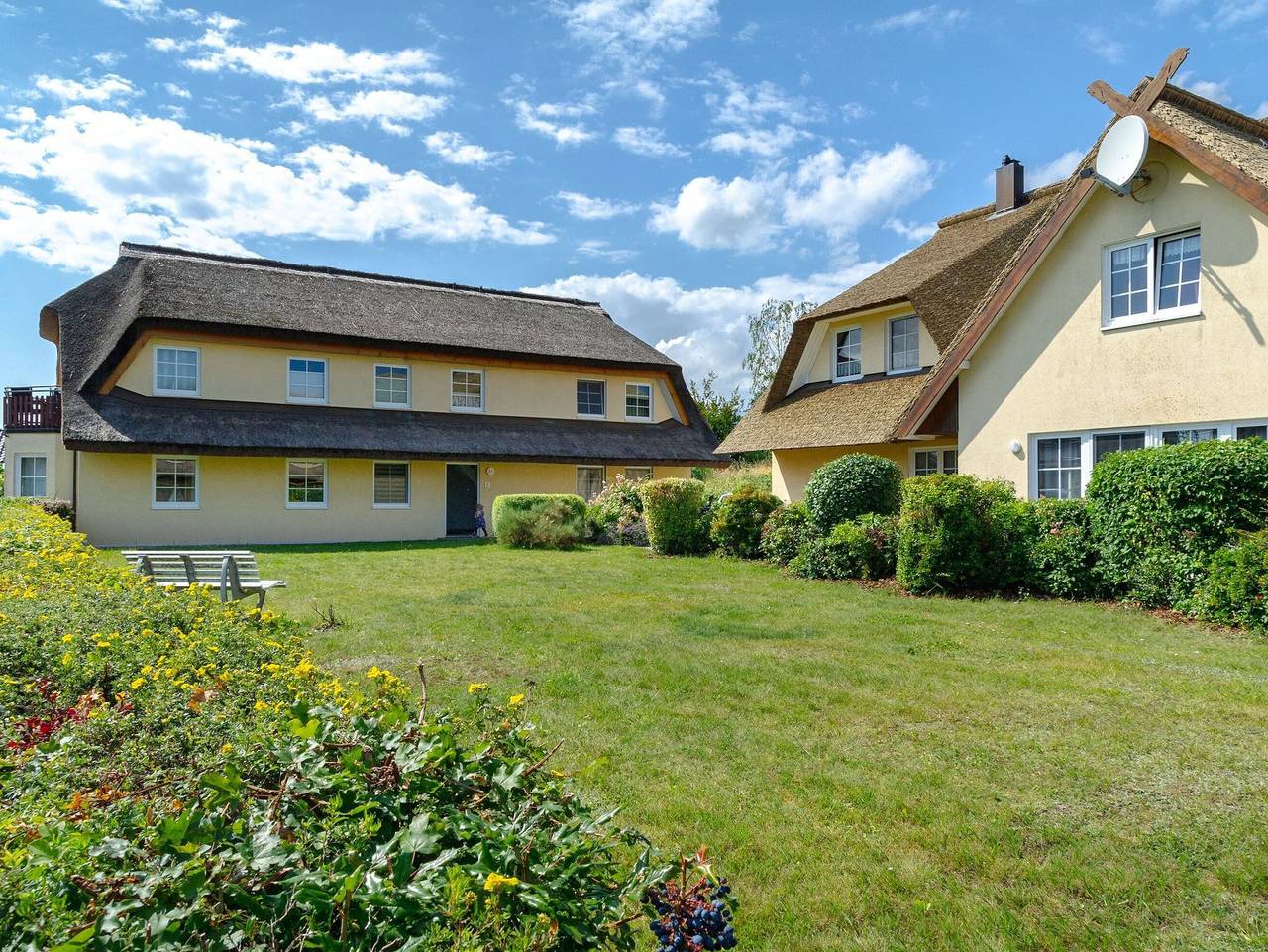 Ganze Ferienwohnung, Reethaus Boddenblick Alt Reddevitz | Wohnung 16 - Reethaus Boddenblick Alt Reddevitz | Wohnung 16 in Alt Reddevitz, Mönchgut