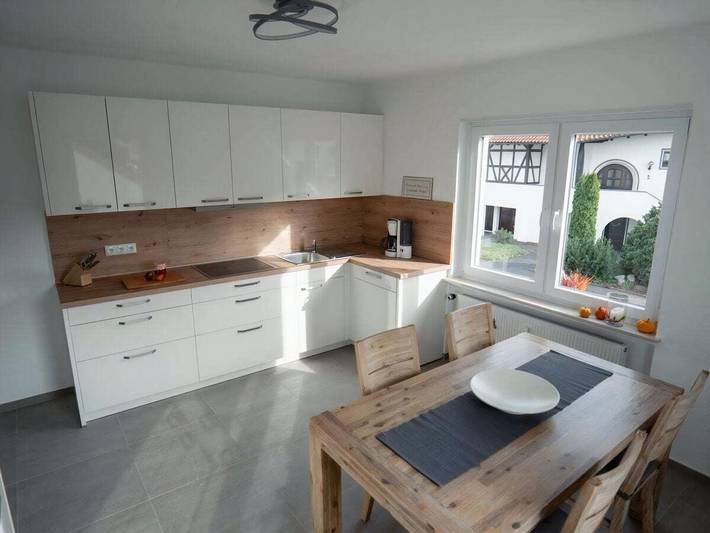 Ferienhaus für 4 Personen, mit Garten in Petersberg