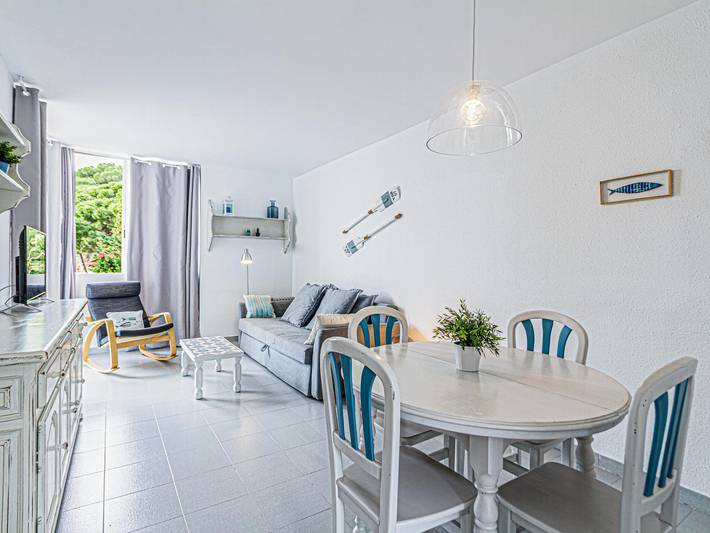 Ferienwohnung für 4 Personen, mit Balkon/Terrasse und Meerblick, mit Haustier in Costa Barcelona - 2