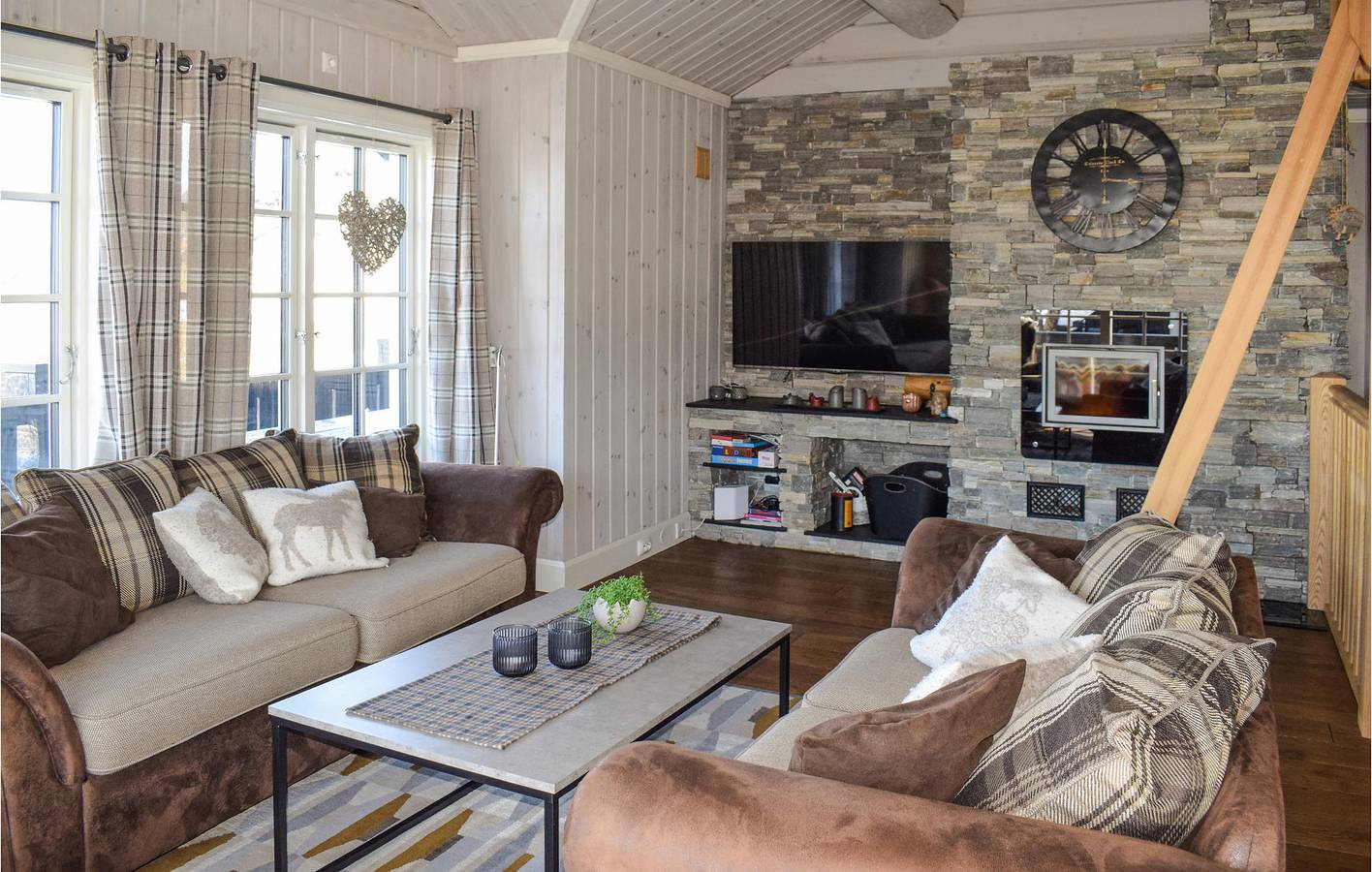 Ferienhaus für 8 Personen mit Terrasse in Vinje