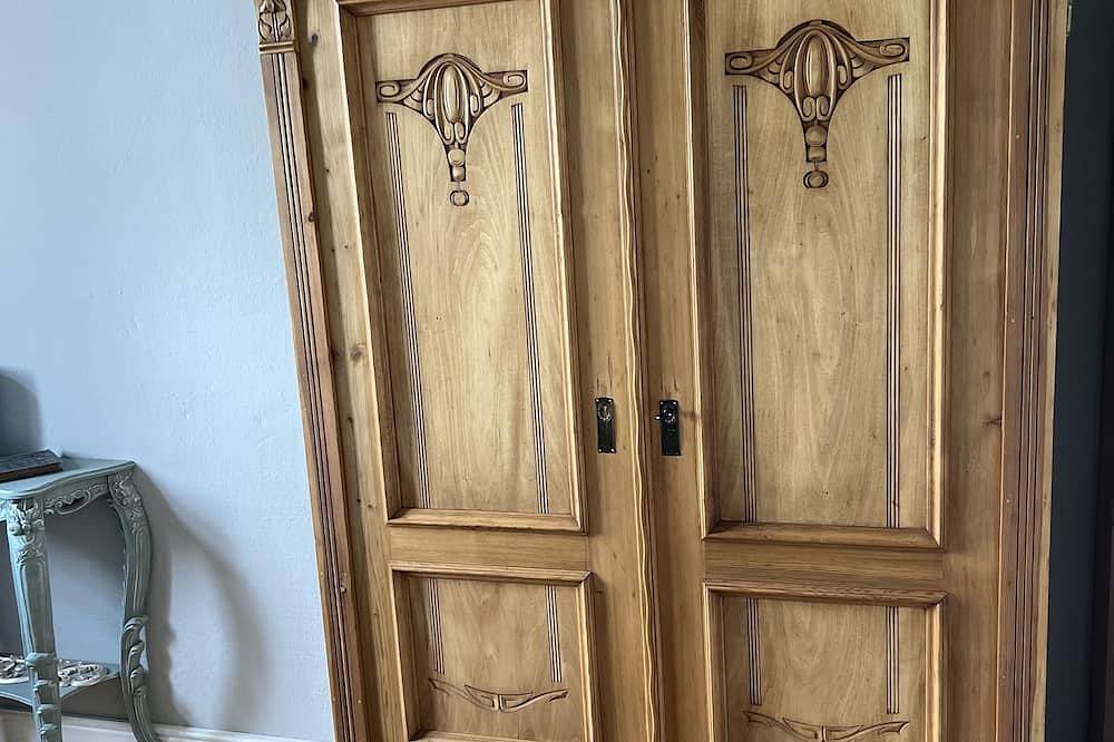 Alte reetgedeckte Kutscherremise für bis zu 5 Personen. in Bad Kleinen, Nordwestmecklenburg (Wismar und Umgebung)