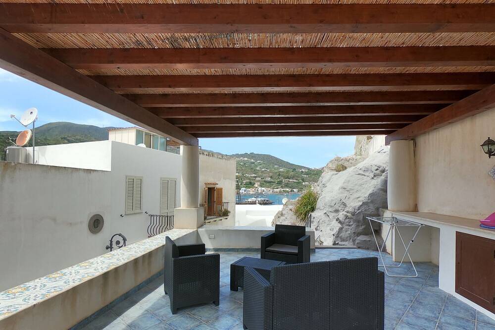 Unabhängige Wohnung mit Terrasse mit Meerblick im historischen Zentrum von Lipari in Lipari (Stadt), Lipari