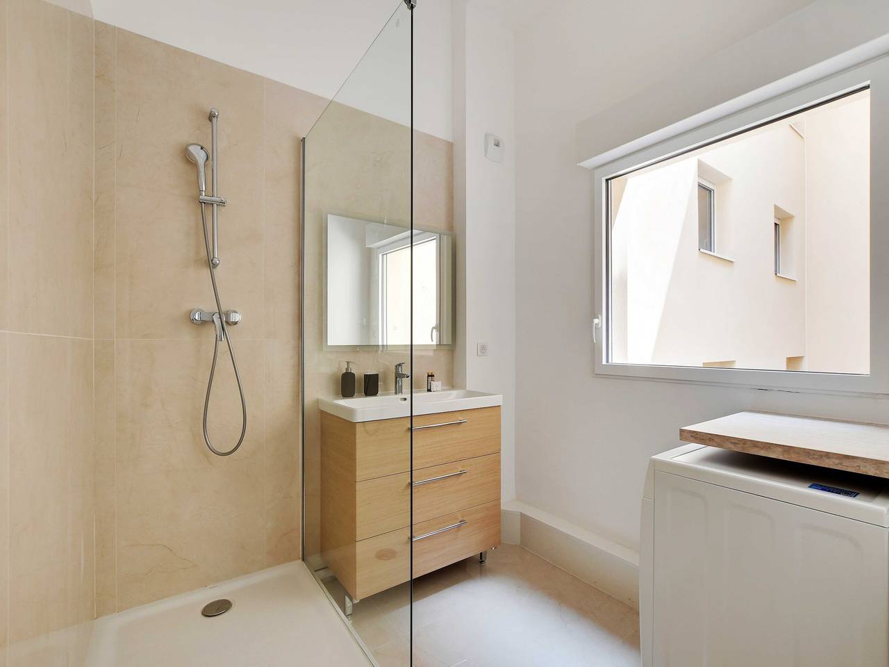 Ganze Wohnung, Charmantes Apartment -2Br/6P- Nogent-sur-Marne in Nogent-sur-Marne, Val-de-Marne