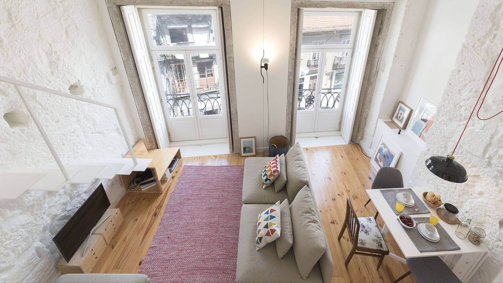 Ganze Wohnung, Cativo Mezzanine Studio by Lovelystay in Sé (Porto), Porto