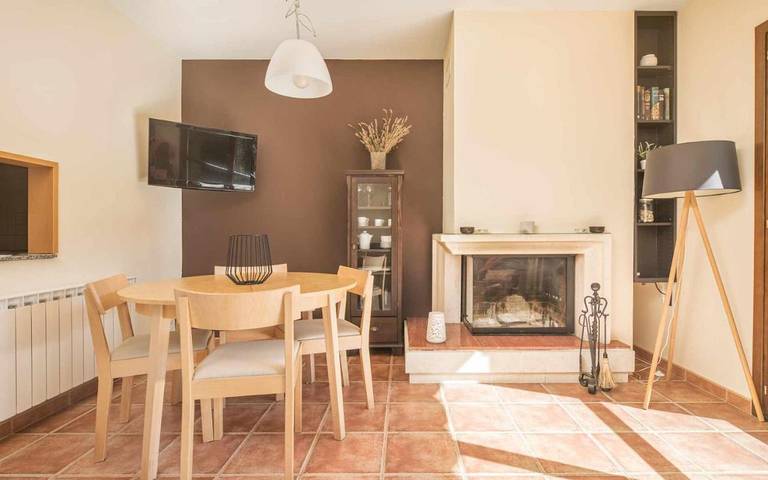 Casa rural para 8 personas, con terraza y jardín en La Jacetania - 3