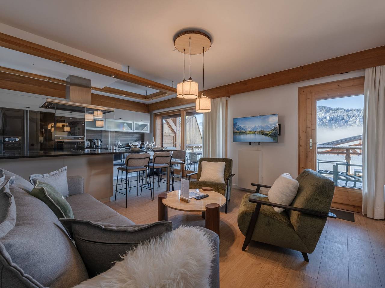 Appartement entier, Appartement 4 pièces à Morzine avec parking, piscine l'été in Morzine, Les Portes du Soleil