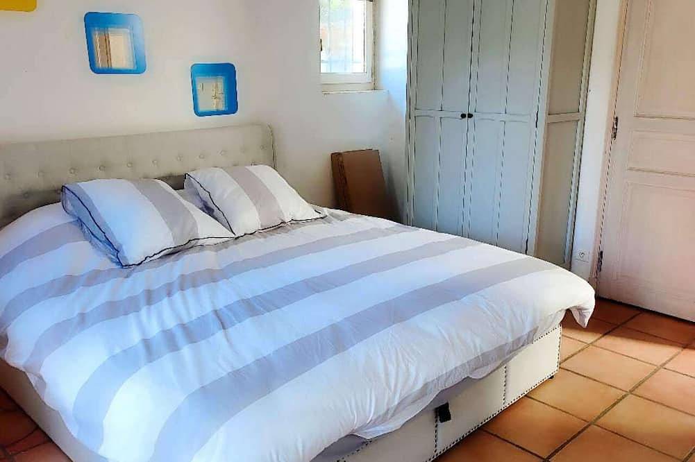 Beautiful 5beds Provencal Villa in Cannes with pool in Mougins, Region de Cannes
