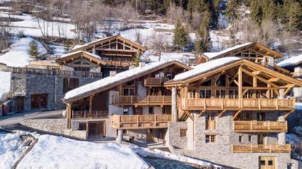 Chalet pour 2 personnes, avec jacuzzi et piscine ainsi que jardin et sauna à Sainte-Foy-Tarentaise