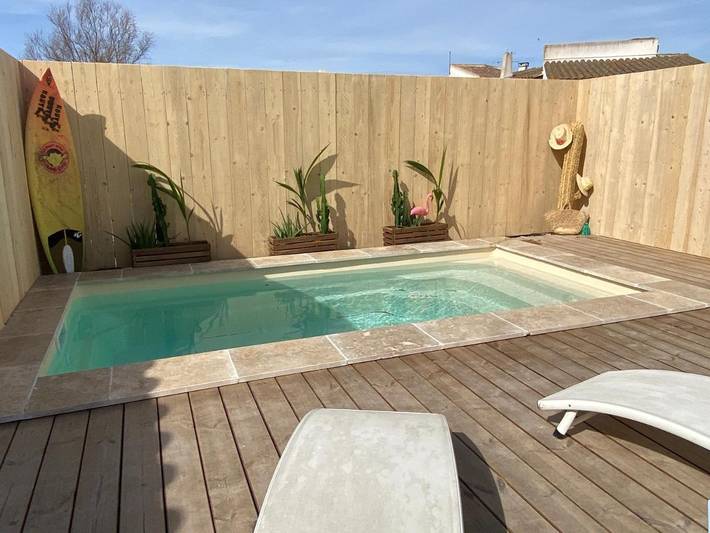 Location de vacances pour 4 personnes, avec vue et jardin ainsi que piscine et vue sur le lac, animaux acceptés dans Bac du sauvage - 4