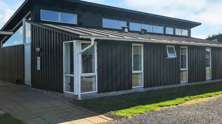 Ferieudlejning for 9 personer, med jacuzzi og terrasse, husdyr tilladt i Bogense