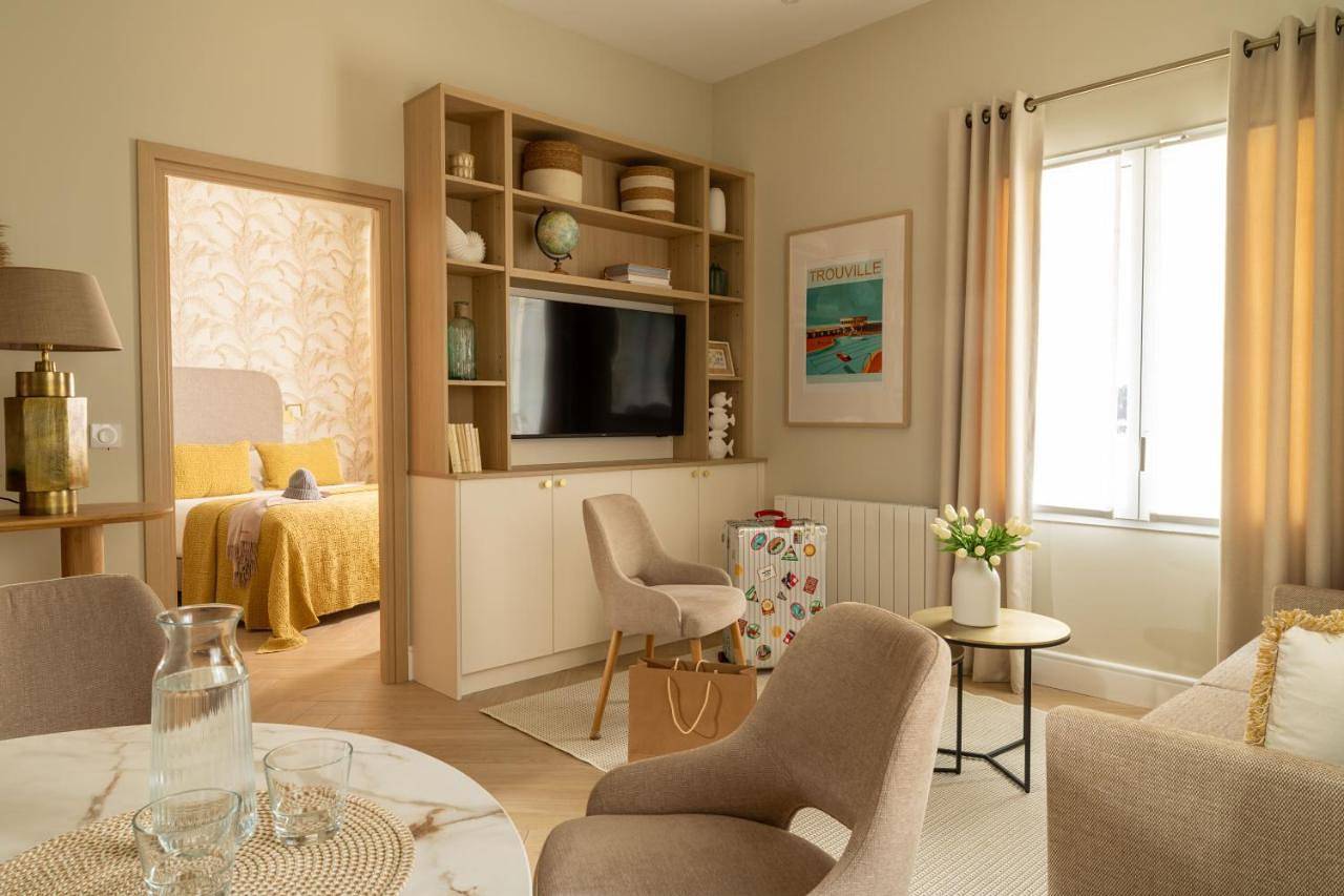 Two-Room Apartment in Trouville-sur-Mer, Région de Lisieux