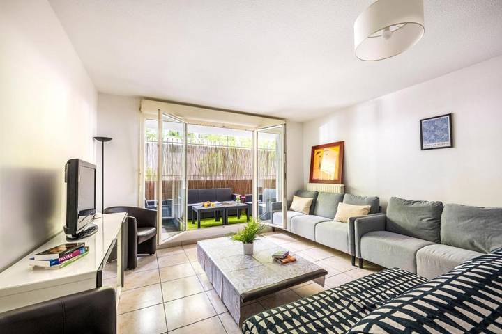 Gîte pour 9 personnes, avec jardin dans Parc de la Tête d'Or - 4