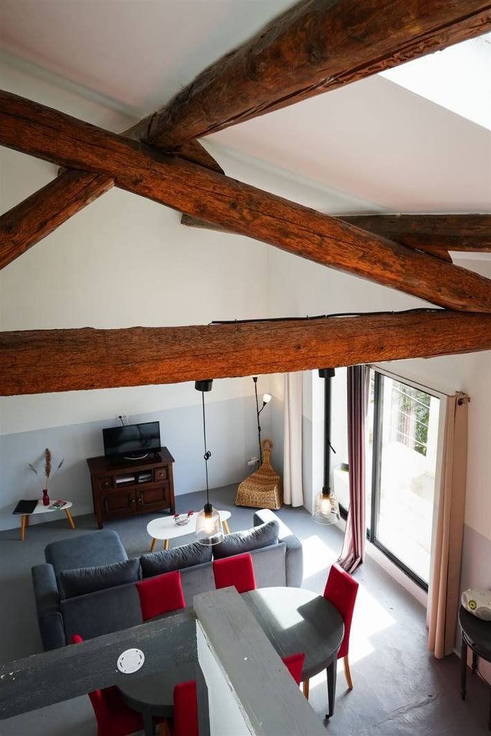 Gîte pour 6 personnes, avec piscine ainsi que jardin et balcon à Beauvoisin - 4