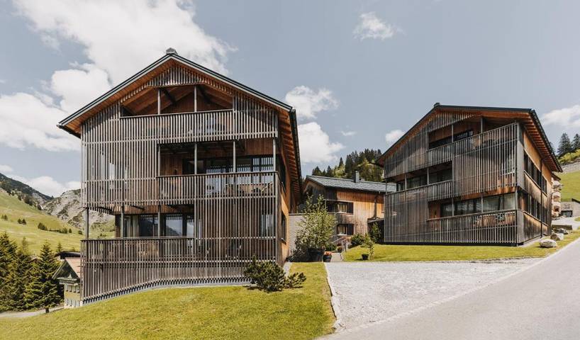 Gîte pour 4 personnes, avec Balcon et Terrasse ainsi que Jardin et Sauna à Lech