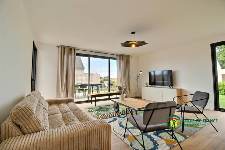 Gîte pour 10 personnes, avec jardin ainsi que jacuzzi et terrasse à Baden (France) - 2