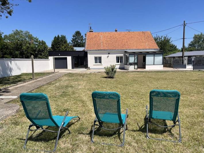 Location de vacances pour 4 personnes, avec jardin et terrasse à Savonnières