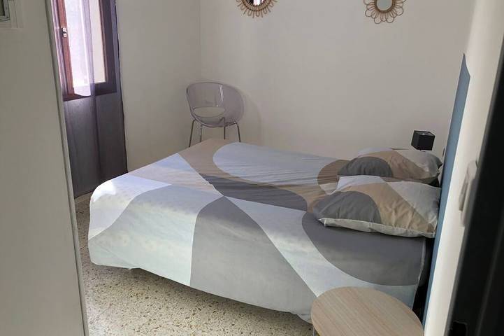 Location de vacances pour 8 personnes, avec jardin et terrasse à Beauvoisin - 2