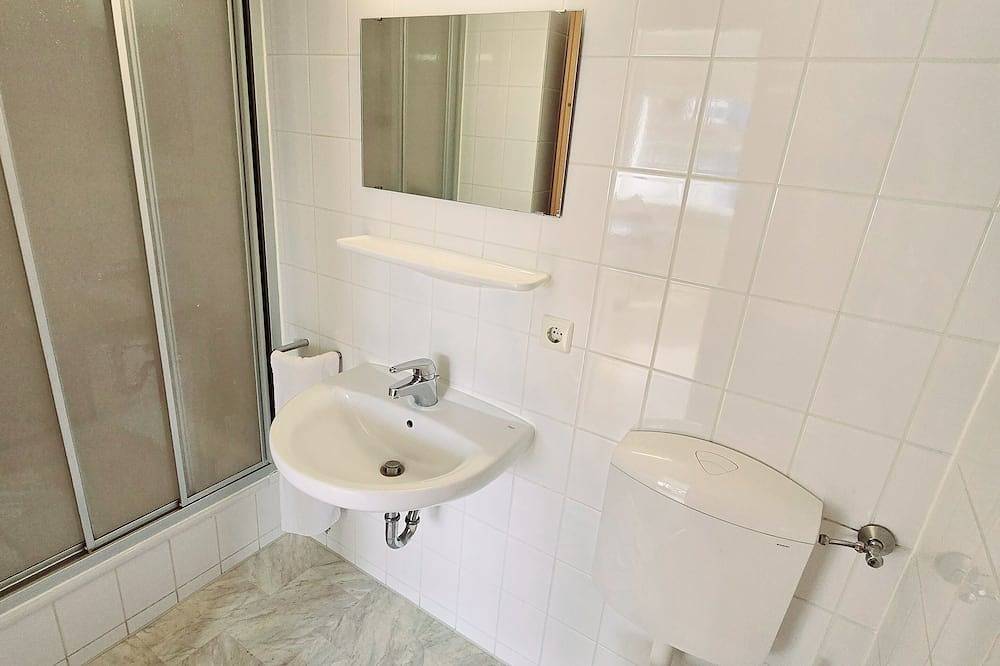 Ganze Wohnung, Apartments Efde Gmbh -  Allee 41 Superior Apartment 21 mit kleinem Balkon in Heilbronn, Kurpfalz