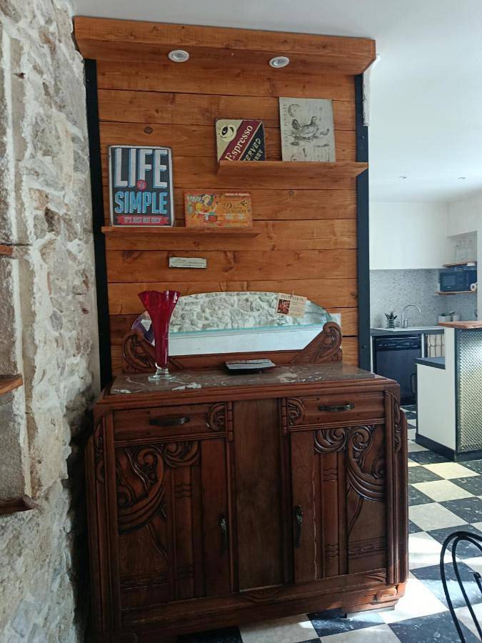 Location de vacances pour 8 personnes, avec vue et terrasse, animaux acceptés à Aramon - 3