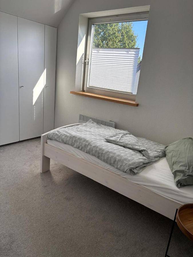 Ganze Wohnung, Three-Bedroom Apartment in Lehrte, Hannover und Umgebung