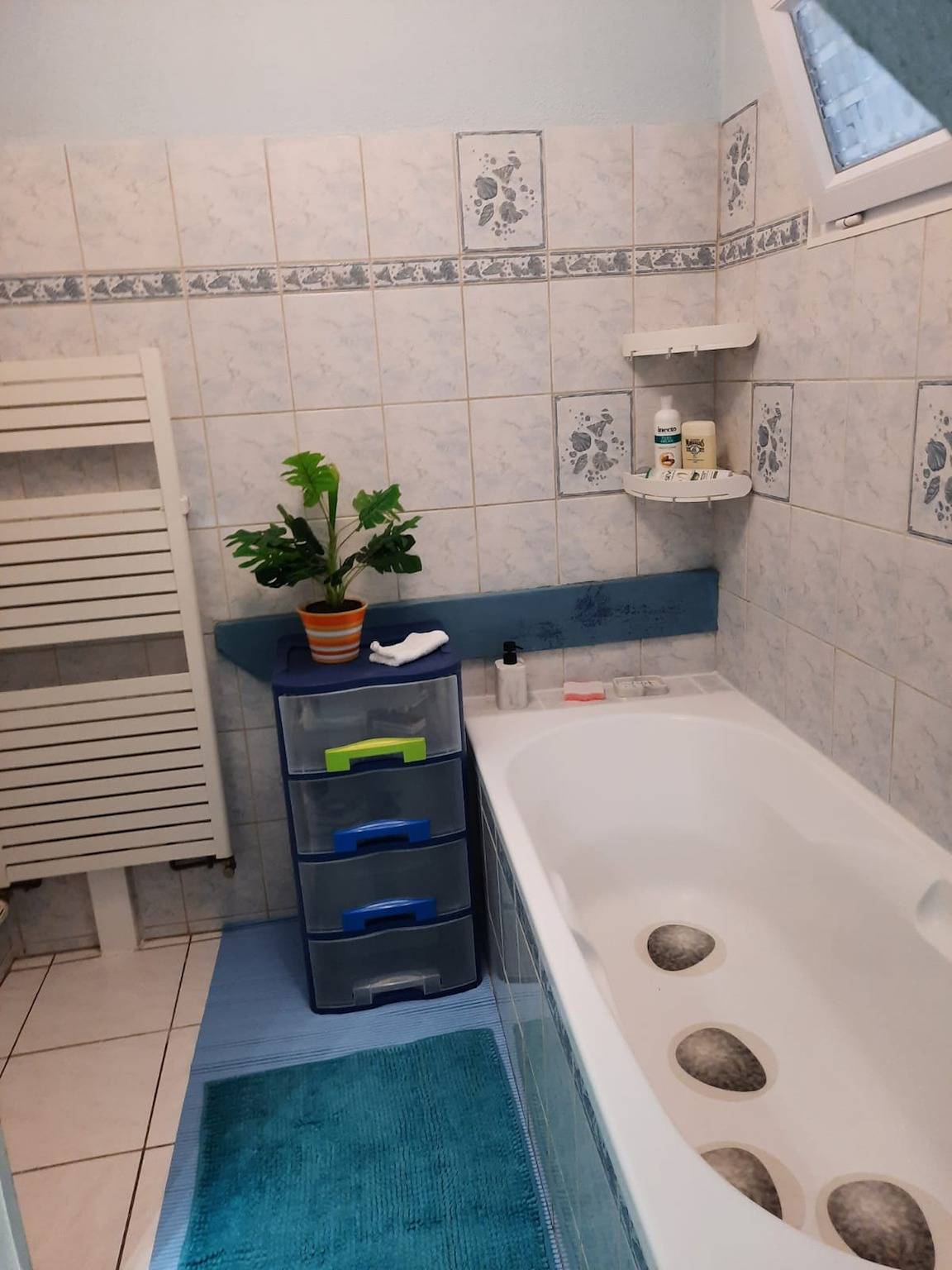 Apartamento entero, Apartamento espacioso en Ingersheim con vista al jardín, 100 m² in Ingersheim, Región de Ribeauvillé