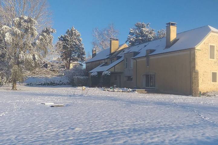 Gîte pour 4 personnes, avec Terrasse et Jardin ainsi que Piscine et Sauna à Saint-Vincent (Pyrénées-Atlantiques)