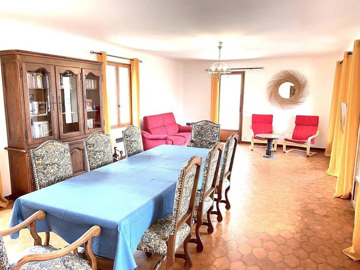 Location de vacances pour 6 personnes, avec piscine ainsi que terrasse et jardin dans Sentier des Ocres - 2