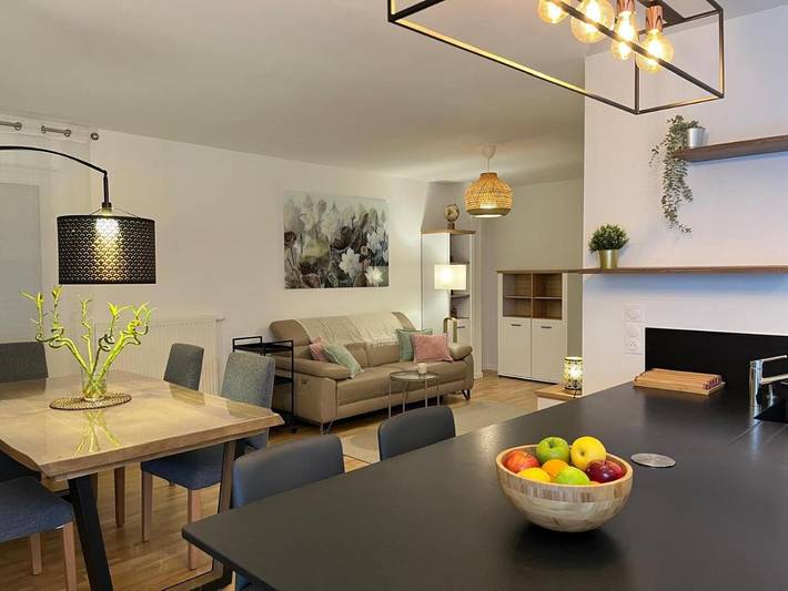 Appartement de vacances pour 6 personnes, avec jardin à Chessy
