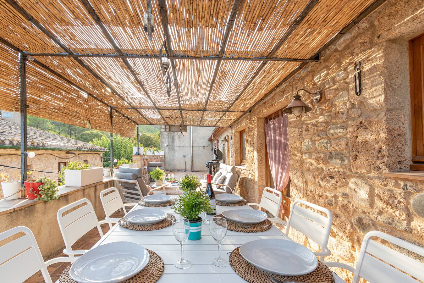 Casa Rural con Piscina y Jardín en Alt Empordà - Majordoms Sabater in Buadella, Alt Empordà