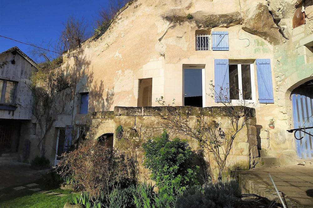 Le Refuge des Elfes, troglodyte de charme proche de Beauval et des Châteaux in Bourré, Région de Blois