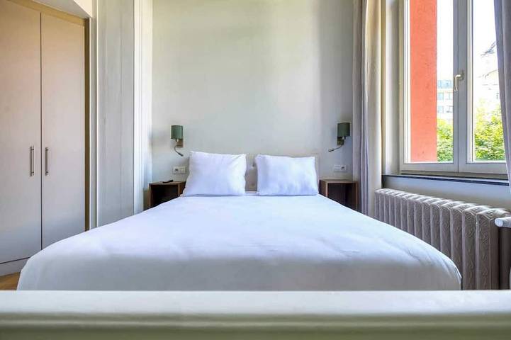 Entire apartment, Double Room- Studio Apartment, Sleeps 2 in Brussels, Brussels region
