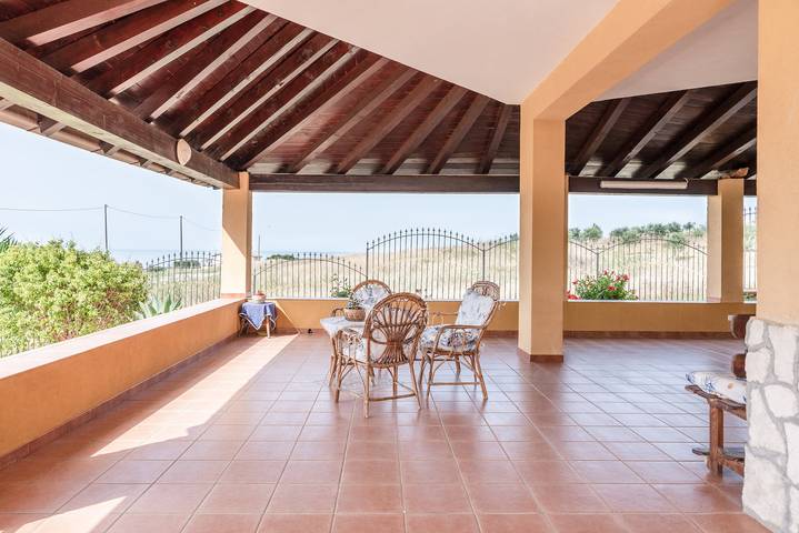 Villa 'Tre S' con vista mare, giardino e Wi-Fi in Montallegro, Provincia di Agrigento