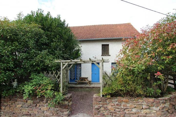 Gîte pour 4 personnes, avec Terrasse et Jardin à Cérences
