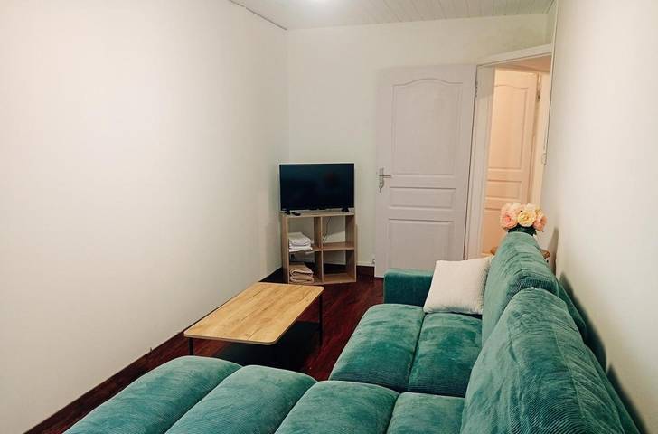 Location de vacances pour 6 personnes, avec terrasse et piscine dans Vincendo - 2