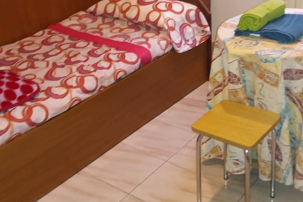 2 fully-equipped rooms in a prime location in downtown Barcelona in Barcelona Centre, Barcelona