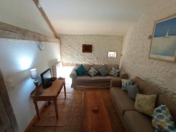 Gîte pour 5 personnes, avec vue et jardin à Saint-Antoine-Cumond