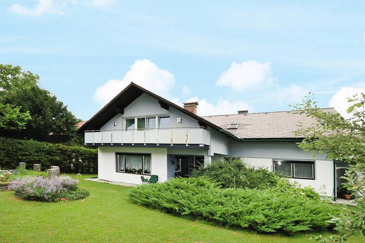 Ferienwohnung für 5 Personen, mit Balkon und Terrasse sowie Garten am Klopeiner See