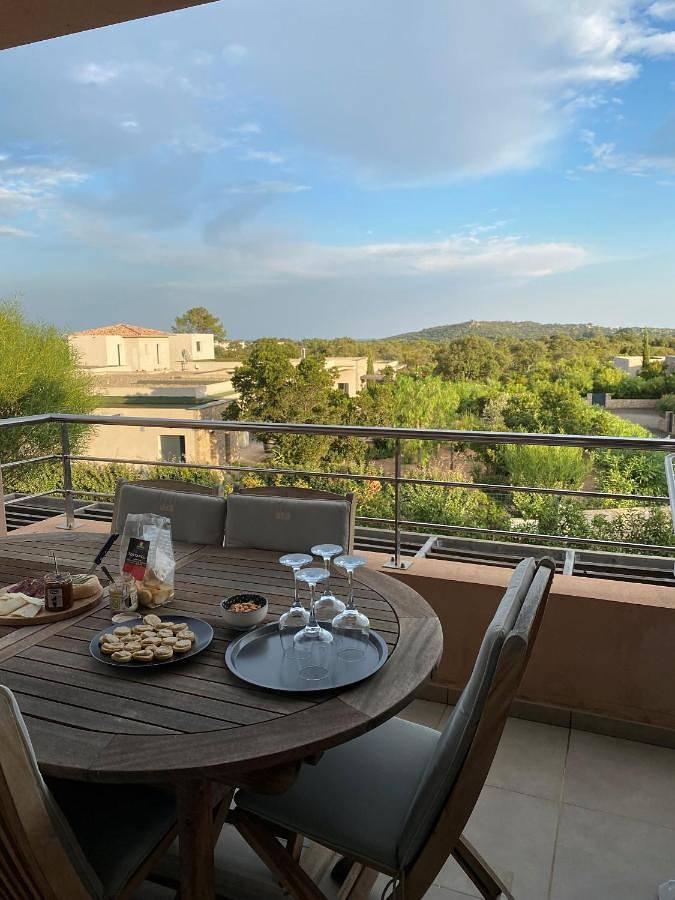 Appartement de vacances pour 4 personnes, avec terrasse ainsi que piscine et vue - 1