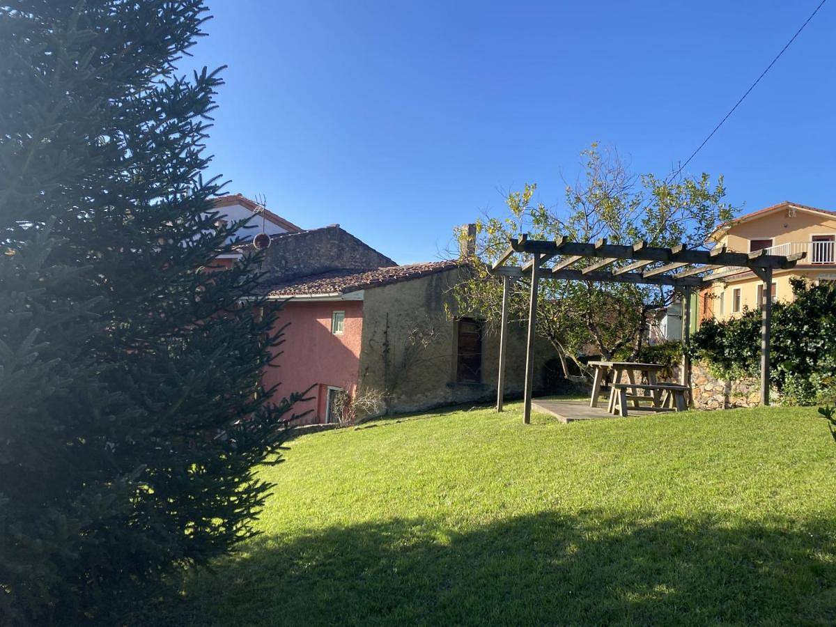 Casa estilo rural con jardín entre playa y montaña in Caravia, Costa Verde