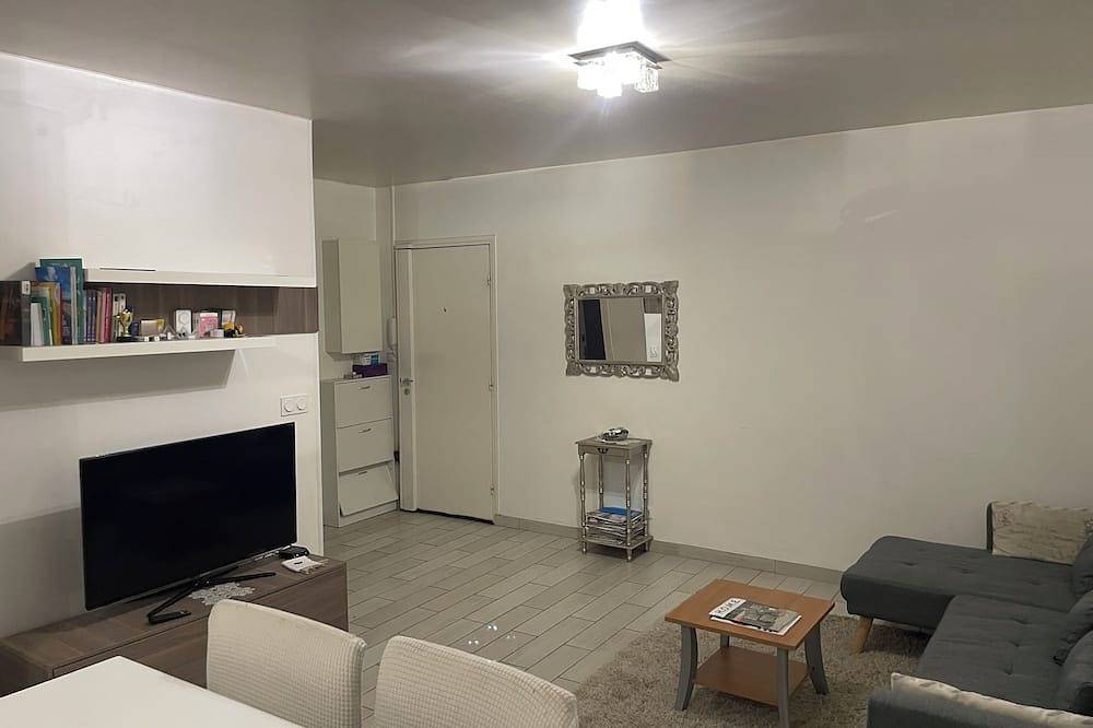 Ganze Wohnung, Comfortable 3-room apartment in La Défense close to transport links in Puteaux, Hauts-de-Seine