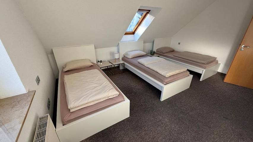 Ferienhaus für 16 Personen, mit Balkon und Terrasse sowie Garten und Ausblick in Rahlstedt Hamburg - 3