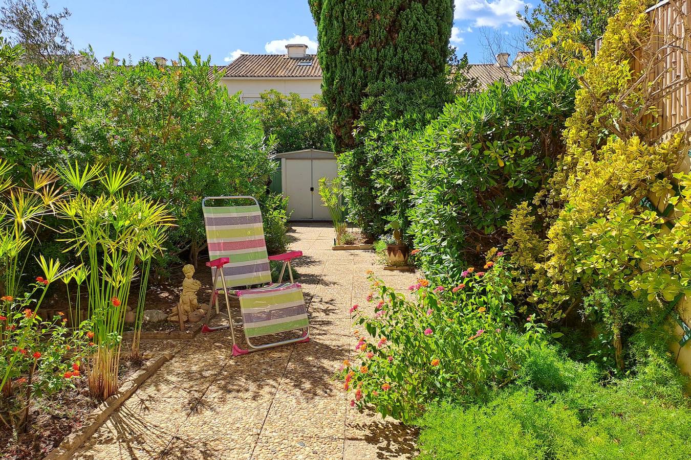 Appartement entier, Les Pinèdes – Jardin fleuri et plage à pied au calme in Le Grau-du-Roi, Côte d'Améthyste