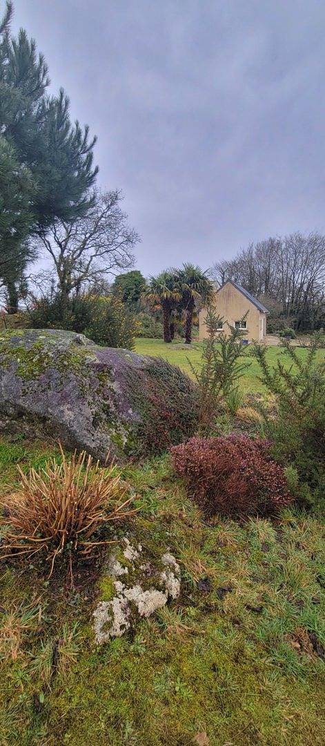 Gîte pour 4 personnes, avec terrasse et jardin à Plouyé