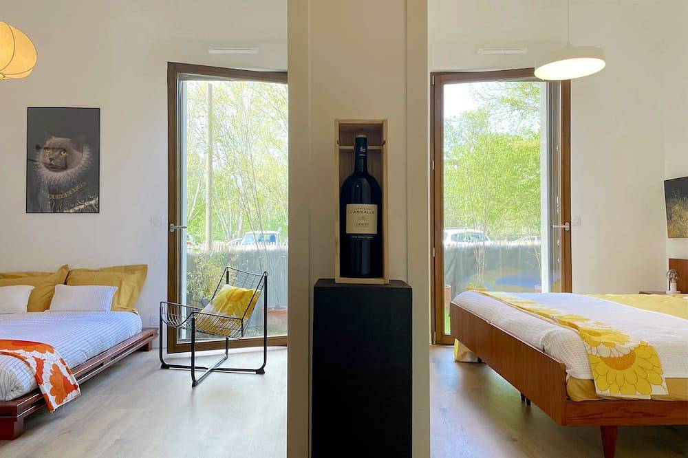 Entire apartment, Immediate proximity to the Bordeaux hyper center in Bruges (Gironde), Bordeaux region