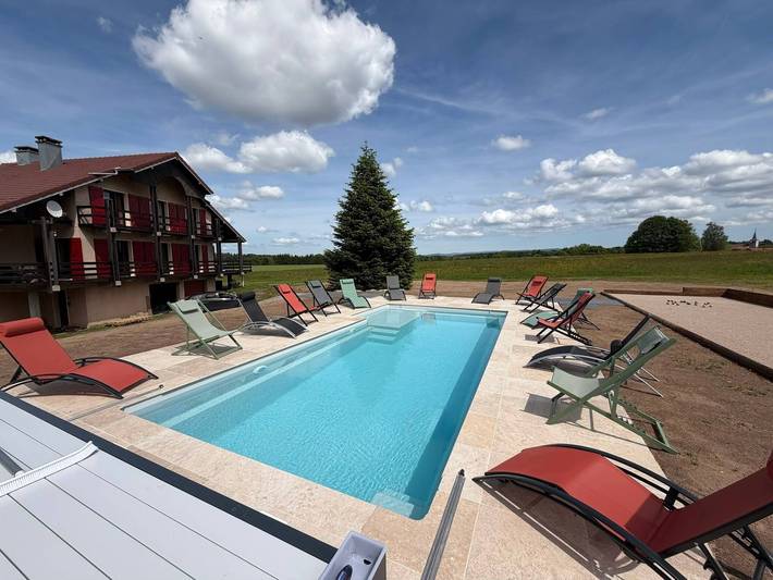 Ferienhaus für 15 Personen, mit Whirlpool und Garten sowie Sauna, kinderfreundlich in Lothringen