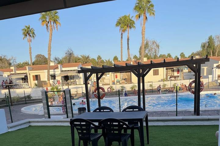 Bungalow para 3 personas, con piscina, Se admiten mascotas en Campo Internacional
