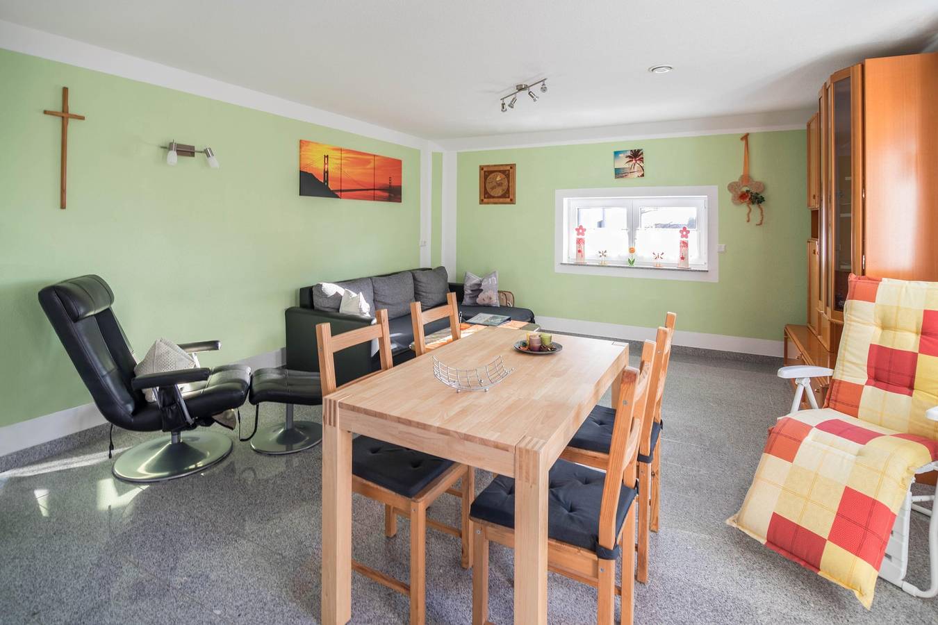 Ganze Wohnung, Ferienwohnung 1 im "Haus Ruther" in Thermalbadnähe mit Wlan, Balkon & Garten in Bad Saulgau, Oberschwaben