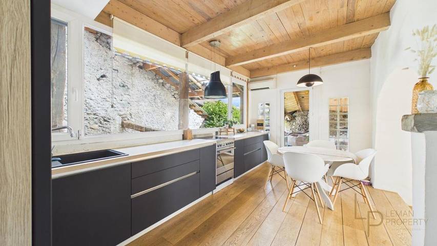 Location de vacances pour 5 personnes, avec jardin ainsi que vue et terrasse, animaux acceptés dans Lully - 2